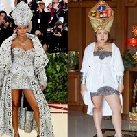 Sine juga pernah membuat parodi lucu dari gaya Rihanna di Met Gala 2018. Hiasan kepala bentuk mahkota yang dipakai Rihanna, diubahnya dengan memakai gulungan kain dan tumpukan toples kecil. Foto: Instagram @framsook_lek_lek