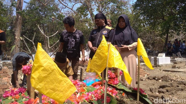 Kalimat Tauhid di Video Pengeroyokan Haringga Hoax Kalimat Tauhid di Video Pengeroyokan Haringga Hoax