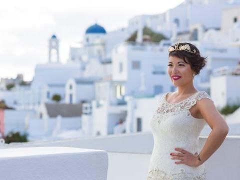 Laetitia Nguyen dicampakkan tunangannya dan memutuskan untuk menikahi diri sendiri