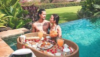 Keduanya terlihat sangat mesra dan romantis. Dok. Instagram/edward_akbar