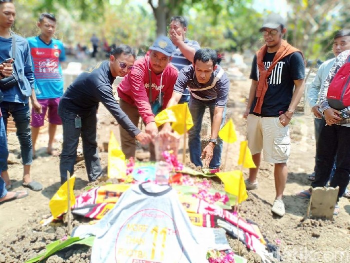 Ibunda Haringga dan Ketua Viking Saling Bicara di Pagi-pagi Pasti Happy