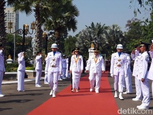12 Kepala Daerah di Jatim Dilantik, Ini Pesan Gubernur Soekarwo