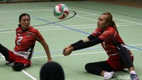 Setelah hampir sembilan bulan berlatih di Solo, voli duduk Indonesia putra dan putri memindahkan latihan ke Jakarta.