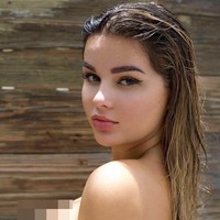 Saya tidak makan daging dan ayam, saya mengindari makanan cepat saji dan memilih diet yang sehat. Satu-satunya operasi yang pernah saya lakukan hanyalah operasi usus buntu, ujar Anastasiya. Foto: Instagram