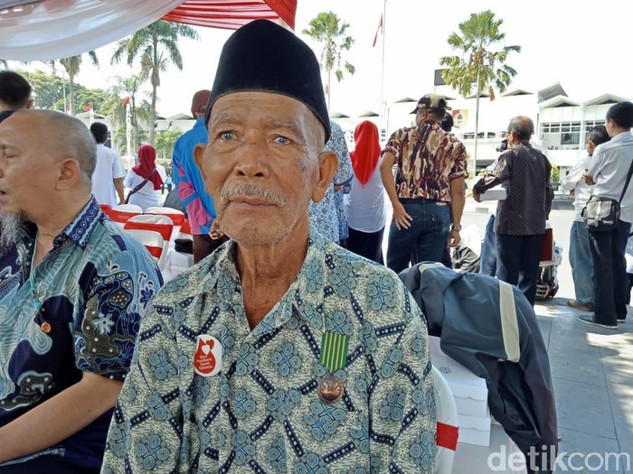 Kisah Saleh, Pemulung Penerima Penghargaan Presiden karena Donor Darah