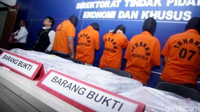 Polisi Ringkus Penipu yang Rugikan 14 Bank