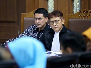 Zumi Zola Akui Terima Uang Saku USD 20 Ribu Pergi ke AS