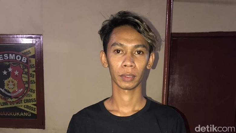 Diputusin, Driver Ojol di Makassar Sebar Foto Bugil Pacarnya Diputusin, Driver Ojol di Makassar Sebar Foto Bugil Pacarnya
