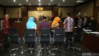 Sidang tersebut beragendakan mendengarkan keterangan sejumlah saksi seperti Plt Kepala Dinas Pekerjaan Umum (Kadis PU) Jambi, Arfan.