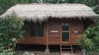 Bale Balaq didesain dengan adanya bagian kosong paling bawah yang disebut Bebaleq yang dijadikan tempat hewan ternak. Inilah hubungan dengan alam (John/Istimewa)