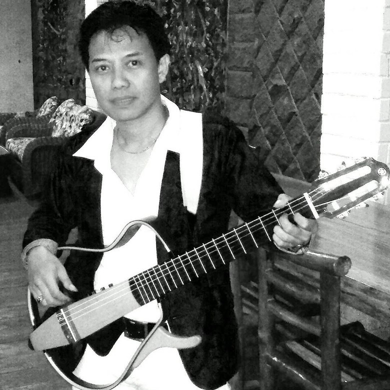 Polisi Sita Sabu hingga Bong dari Rumah Komika Mudy Taylor Polisi Sita Sabu hingga Bong dari Rumah Komika Mudy Taylor