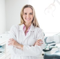 Pada profil wanita, urutan kedua terpopuler adalah dokter gigi. Foto: dok. IStock