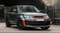 Tenaga 550 tenaga kuda dari mesin 5.0 liter V-8 supercharged 9,5 x 23 roda RS dengan tampilan Diamond Cut Satin Black finish dan ban 305/30/23, sementara stainless steel cross-hair quad menjadi saluran pembuangan yang menghasilkan raungan mesin V-8. Foto: dok. Project Kahn