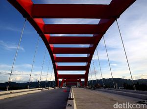 Penampakan Terkini Jembatan Holtekamp di Papua