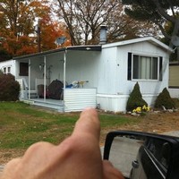 Di akun Instagram-nya, Casey Neistat pun menunjukkan rumah lamanya dulu yang sangat sederhana dibanding apartemen mewahnya kini. Foto: Instagram @caseyneistat