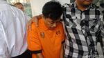 Penampakan Mudy Taylor di Polda, Menangis dan Tertunduk Malu