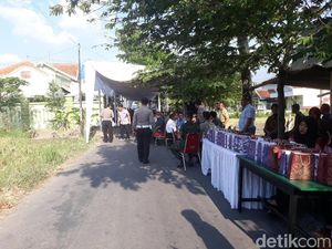 Pelayat Mulai Berdatangan di Rumah Duka Adik Ipar Jokowi