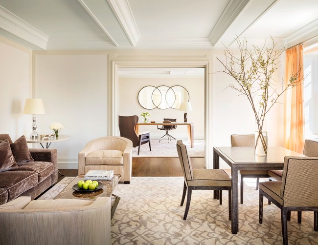 Five-Bedroom Terrace Suite di Hotel The Mark, New York City, bisa dipesan dengan harga Rp 1,1 miliar semalam. Harga yang fantastis tentu diimbangi pula fasilitas mewah. Suite ini memiliki lima kamar tidur, dua diantaranya berukuran besar. Dilengkapi juga dengan lima kamar mandi, peralatan mandi eksklusif, dapur dan paviliun. Foto: The Mark