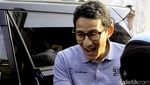 Curhat Sandi saat Belajar Membatik: Ternyata Sulit!