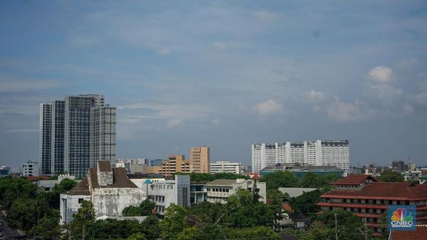 Suasana gedung perkantoran di Jakarta, Kamis (20/9/2018). Lembaga riset properti Colliers International Indonesia dalam laporannya menyebutkan ada 500.000 ribu square meter lahan perkantoran baru yang siap disewakan di Jakarta hingga akhir 2018. Di mana 64% di antaranya berada di kawasan sentral bisnis atau Central Business Dictrict (CBD).Sayangnya, naiknya jumlah kantor tidak diikuti dengan kenaikan permintaan. (CNBC Indonesia/Muhammad Sabki)
