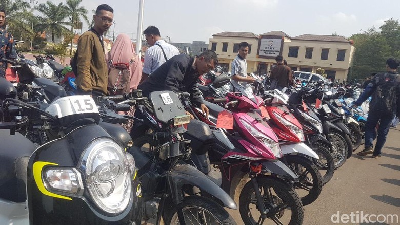 144 Motor Hasil Curian di Banten Dikembalikan ke Pemiliknya 144 Motor Hasil Curian di Banten Dikembalikan ke Pemiliknya