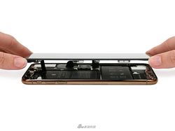 Ketika iPhone Termahal Dipreteli