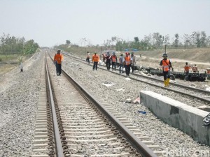 Jalur Ganda TKP Anjloknya KA Barang di Grobogan Sudah Bisa Dilalui