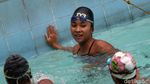 Lumpuh Tak Bikin Atlet Cantik Laura Dinda Tinggalkan Kolam Renang