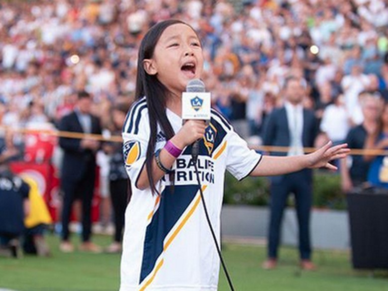 Terpukau Suara Malea, Ibrahimovic Jadikan Penyanyi Cilik Indonesia Itu MVP Terpukau Suara Malea, Ibrahimovic Jadikan Penyanyi Cilik Indonesia Itu MVP