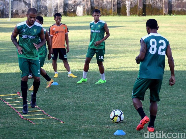 Intip Sesi Latihan Persebaya Jelang Lawan Arema