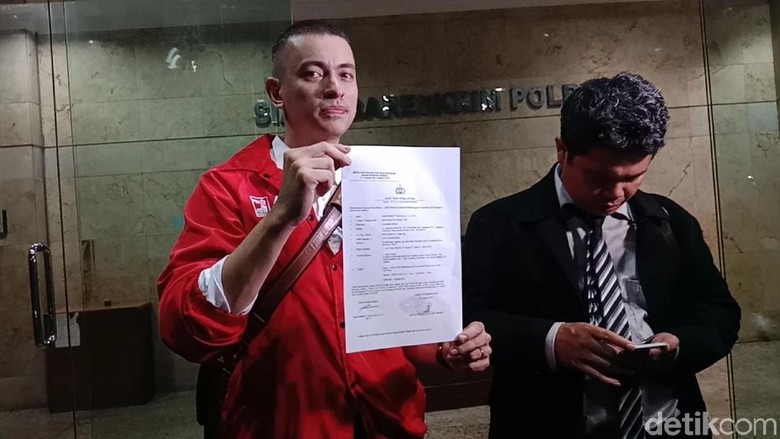 PSI Laporkan Fadli Zon ke Bareskrim PSI Laporkan Fadli Zon ke Bareskrim