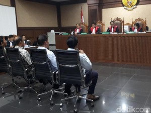 Beda Keterangan Ponakan Novanto Vs Anak Chairuman soal Duit e-KTP
