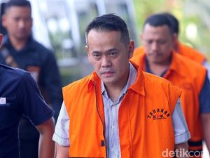 Suami Inneke Tebar Duit Hingga Tas Mewah Demi Nyaman di Sukamiskin