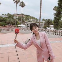 Kenalan dengan Song Moo Bin, reporter asal negeri Ginseng yang memesona lewat paras cantiknya. Foto: Instagram