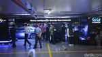 Ngecas Mobil Listrik di Mal Jakarta
