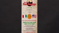 Pertama kali Bruns mengkoleksi buku dan selebaran menu pizza (US Pizza Museum)