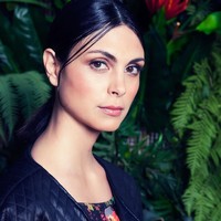 Aktris cantik Morena Baccarin punya kisah cinta yang penuh dengan skandal yang mengejutkan. Bintang film Dealpool itu selingkuh dengan lawan mainnya Benjamin McKenzie di serial Gotham di 2014.  Foto: dok. Instagram
