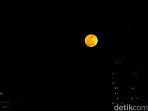 Fenomena Pink Moon Bakal Temani Kamu Sahur Weekend Ini