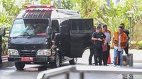 Fahmi tiba di gedung KPK, Jakarta, Selasa (25/9/2018). Suami aktris Inneke Koesherawati itu datang menggunakan mobil tahanan KPK.