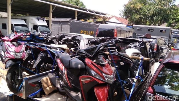 Penyelundupan Puluhan Motor dan Mobil ke Timor Leste Digagalkan