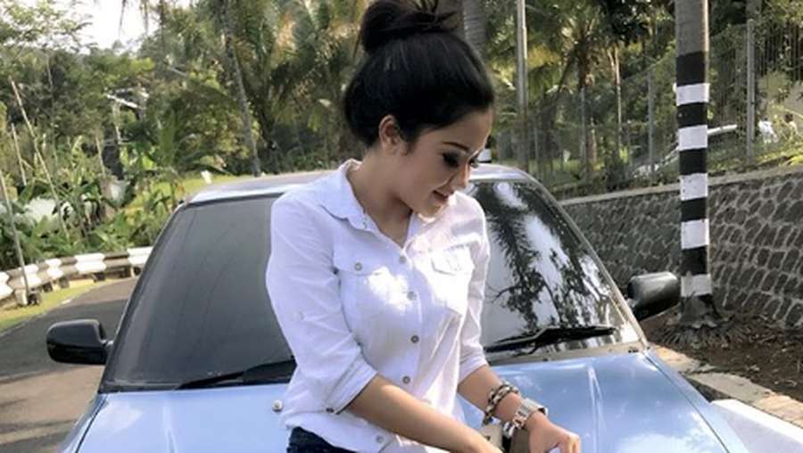 Ini Putri, Wanita di Foto Seranjang Bersama Ifan 'Seventeen'