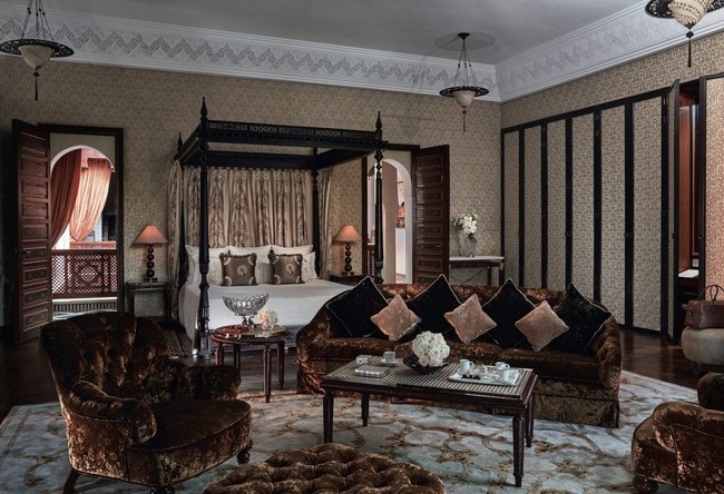 Grand Riad Suite di Royal Mansour, Marrakech, Maroko, akan membuat Anda serasa menjadi keluarga kerajaan Maroko saat menginap di dalamnya. Selain dekorasi super mewah, tamu bisa menikmati menonton film di bioskop privat, bar pribadi, gym dan kamar spa. Harga menginap di suite ini Rp 648 juta per malam. Foto: Business Insider