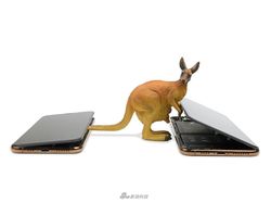 Ketika iPhone Termahal Dipreteli