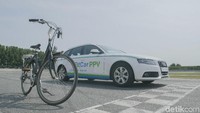 Al Shawaf mengembangkan mobil itu bersama para insinyur Belanda, yang tergabung dalam BPO. Mereka menyebut mobil ini sebagai mobil pertama yang juga bisa membakar kalori penggunanya. Foto: FitCar PPV