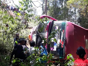 Kondisi Para Korban Bus Terjun ke Jurang di Magetan Membaik
