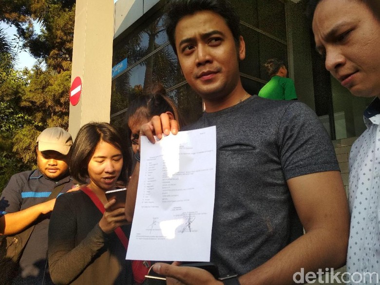 Keterangan Mengejutkan Saksi Pernikahan Kriss Hatta dengan Hilda Keterangan Mengejutkan Saksi Pernikahan Kriss Hatta dengan Hilda
