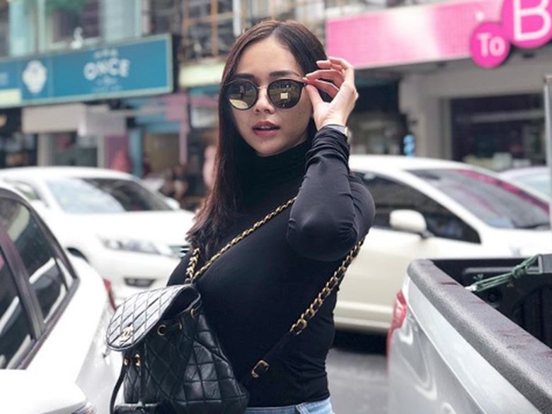 Aura Kasih Berani Sumpah Tak Pernah Bikin Video dengan Ariel NOAH Aura Kasih Berani Sumpah Tak Pernah Bikin Video dengan Ariel NOAH