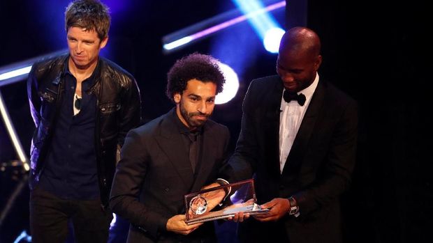 Mohamed Salah raih Puskas award 2018.