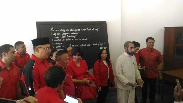 Tumbuhkan Kebangsaan, PDIP Ajak Krisdayanti dkk Keliling Museum