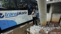 Saat ini pertugas Dishub telah disiagakan di lokasi.